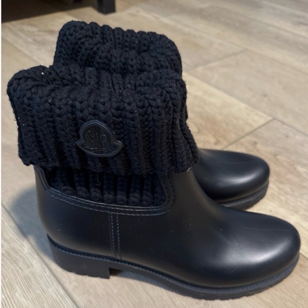 Women’s Moncler Snow Boots Rain boots With Knit Cuff Size 36